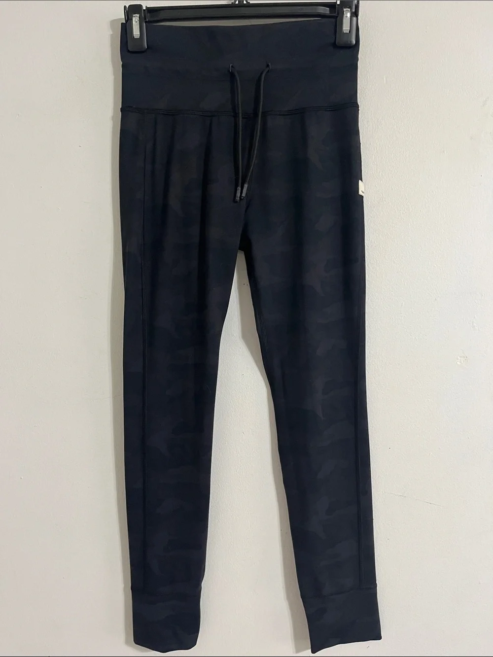 Vuori Daily Jogger Camo Leggings S